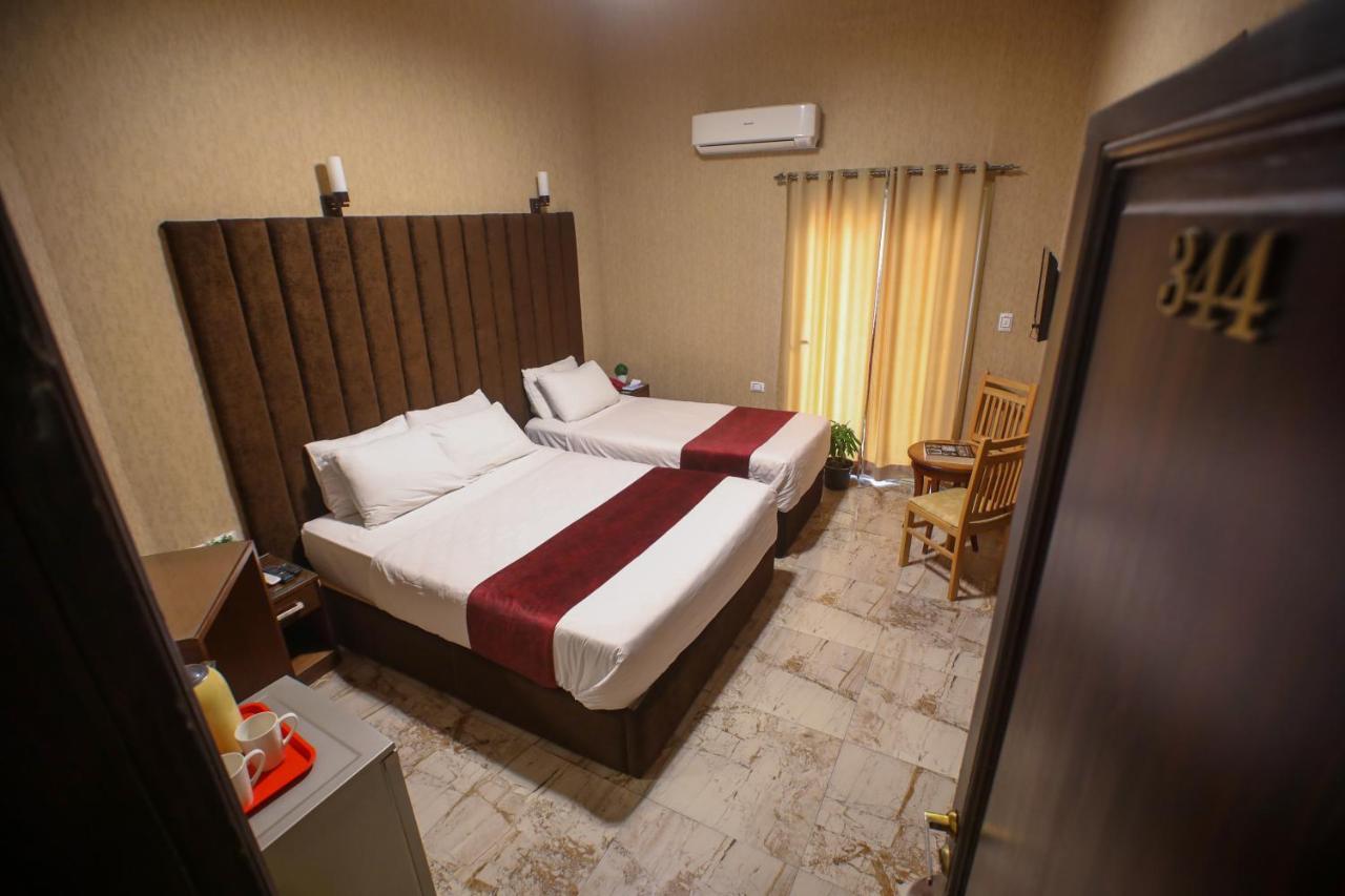 G N G Valencia Hotel